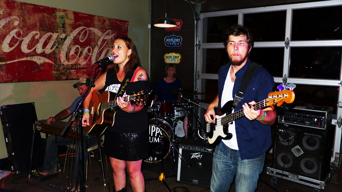 ChellaAndTheCharm_Jul26_2015_TomMurphy_web