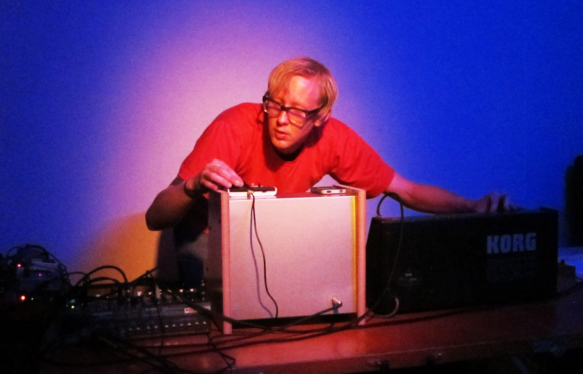 DistanceResearch_May24_2012_TomMurphy_cropWeb