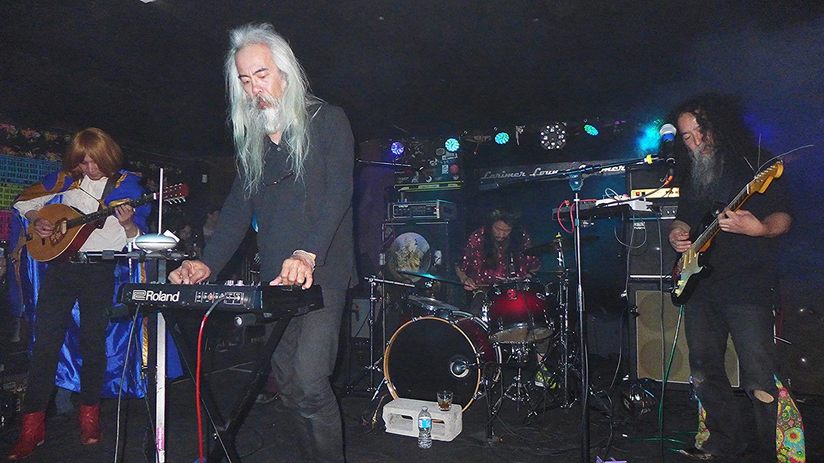 AcidMothersTemple_Apr9_2018_TomMurphy