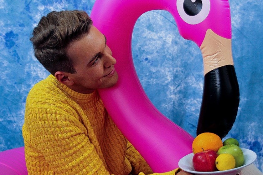 yungbaepinkflamingo-peter dons