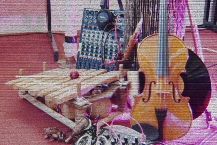 AlvinosZavlis_TimeTravels_crop