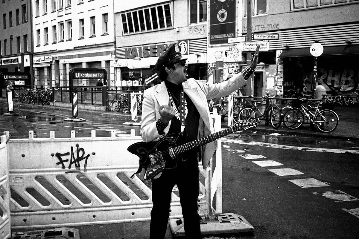 KingKhan_byMironZownir