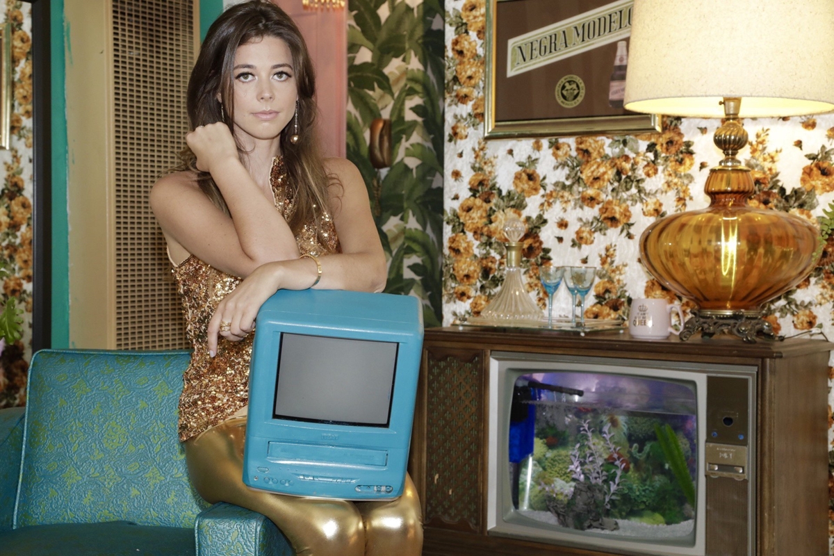 ElodieReverie_NotAllBrightWomenLiveInBed2_sm