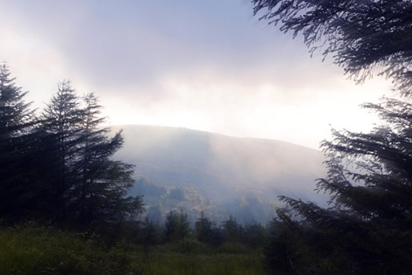 Emiji_Mountains2_crop